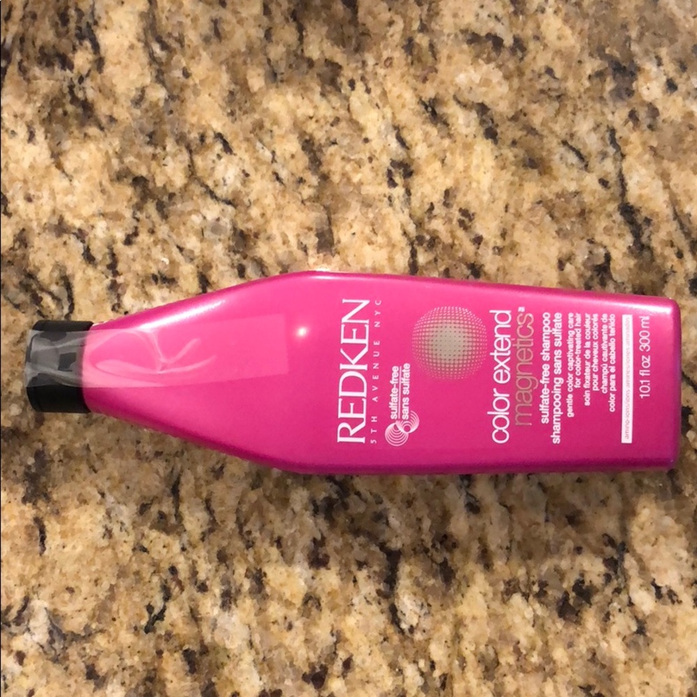 Redken color extend magnetics shampoo